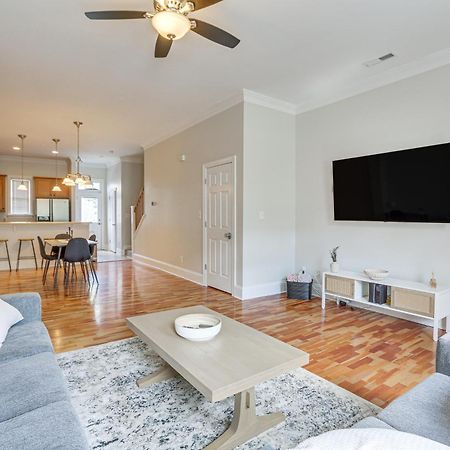 Greensboro Townhome With Fire Pit Less Than 1 Mi To Downtown ภายนอก รูปภาพ