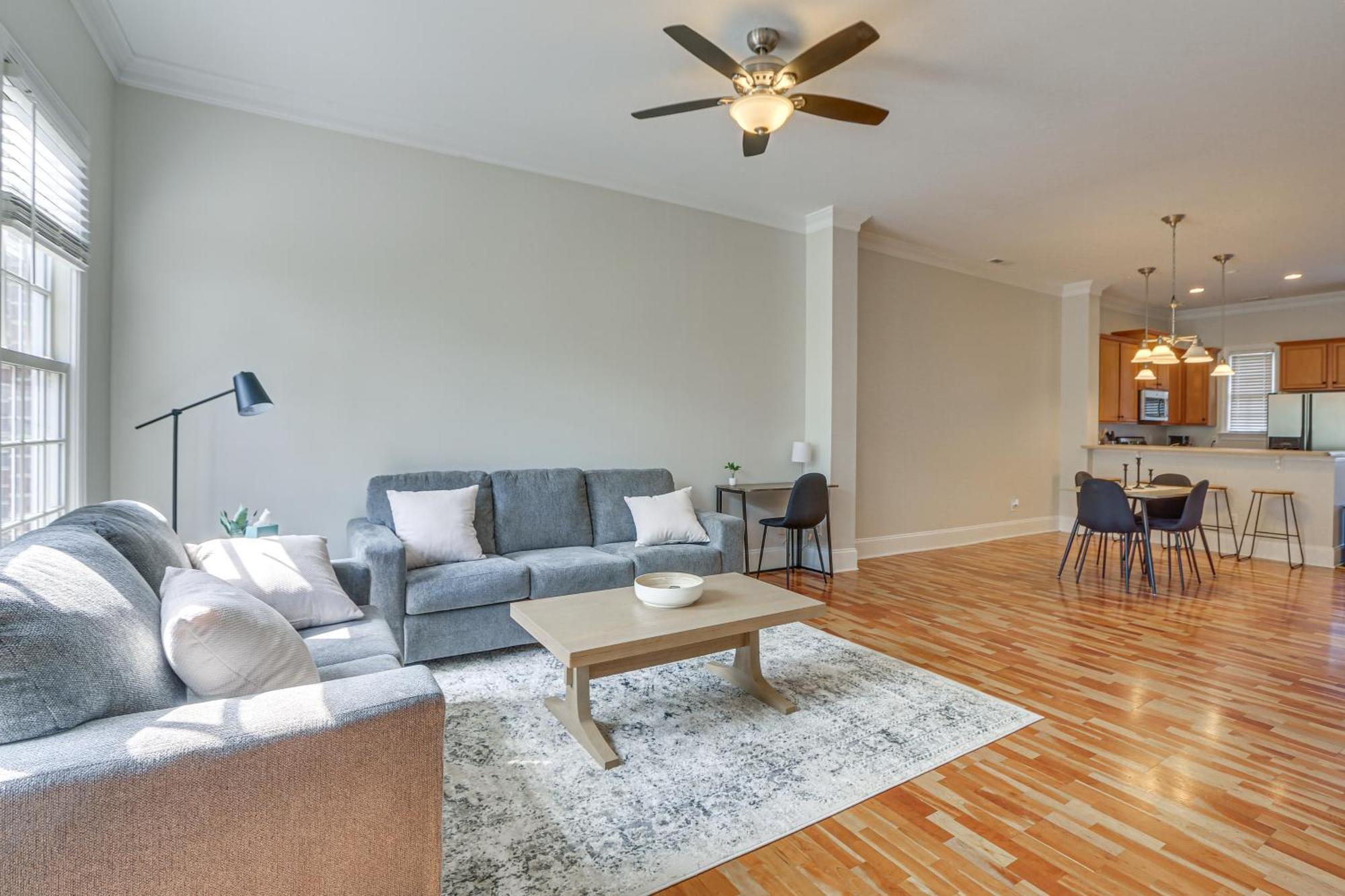 Greensboro Townhome With Fire Pit Less Than 1 Mi To Downtown ภายนอก รูปภาพ